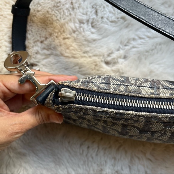 Christian Dior Diorissimo Charm Spell Out Pochette Blue Vintage Shoulder Bag - Picture 11 of 15